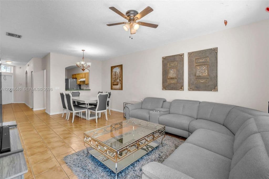 3+1 Müstakil ev — 4266 SW 10th Pl