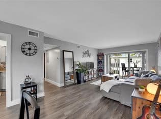 1-bedroom Condo — 2161 NE 42nd Court #215, Lighthouse Pt, 33064
