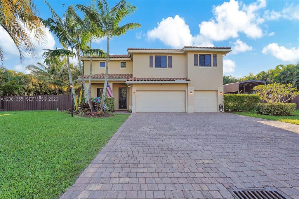 6-bedroom Single-Family Home — 2150 NW 16th Pl