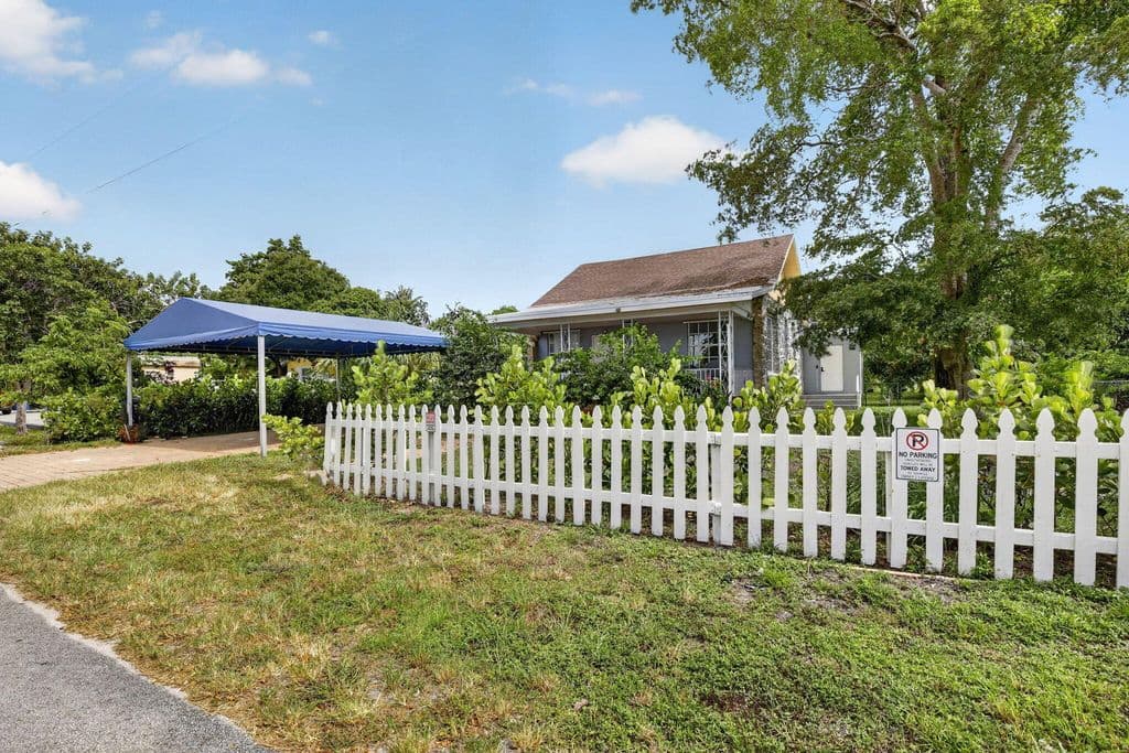 3+1 Müstakil ev — 2465 Taylor Street