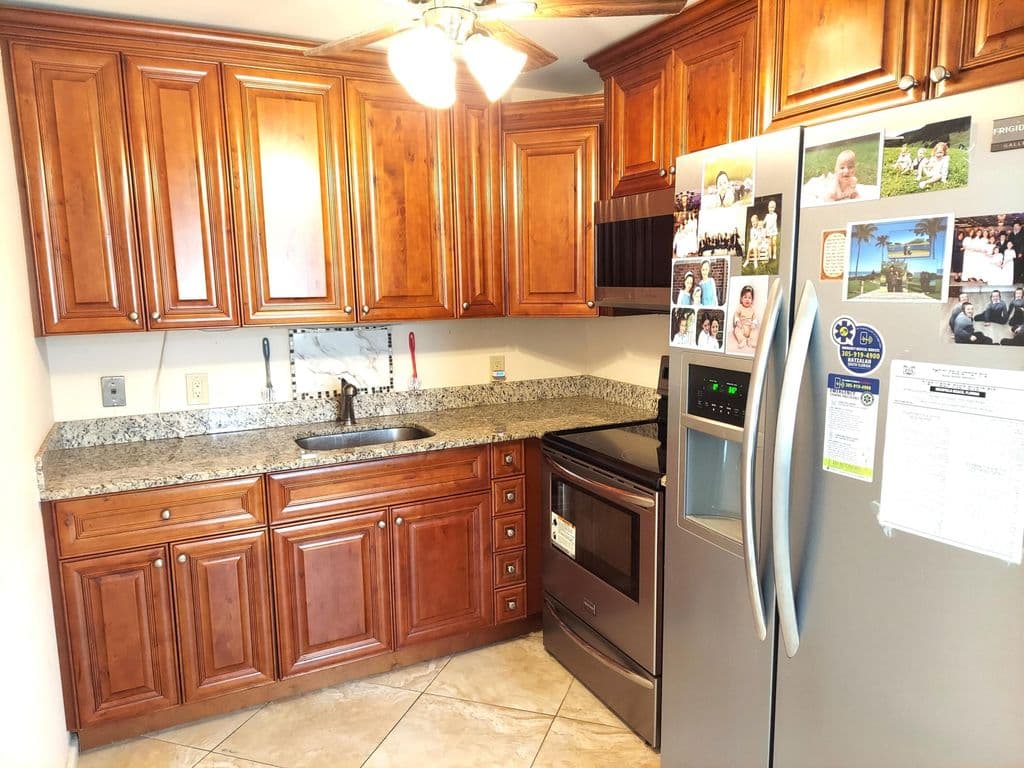 2+1 Condo — 3020 Ashby D
