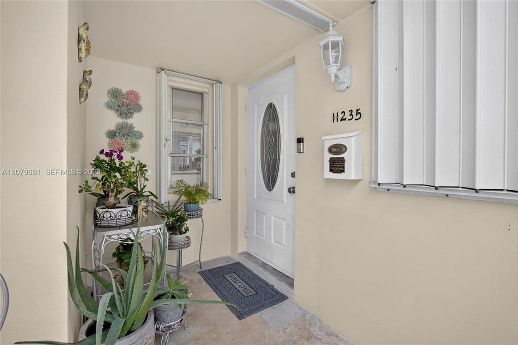 2+1 Condo — 11235 SW 172nd St #I-1543