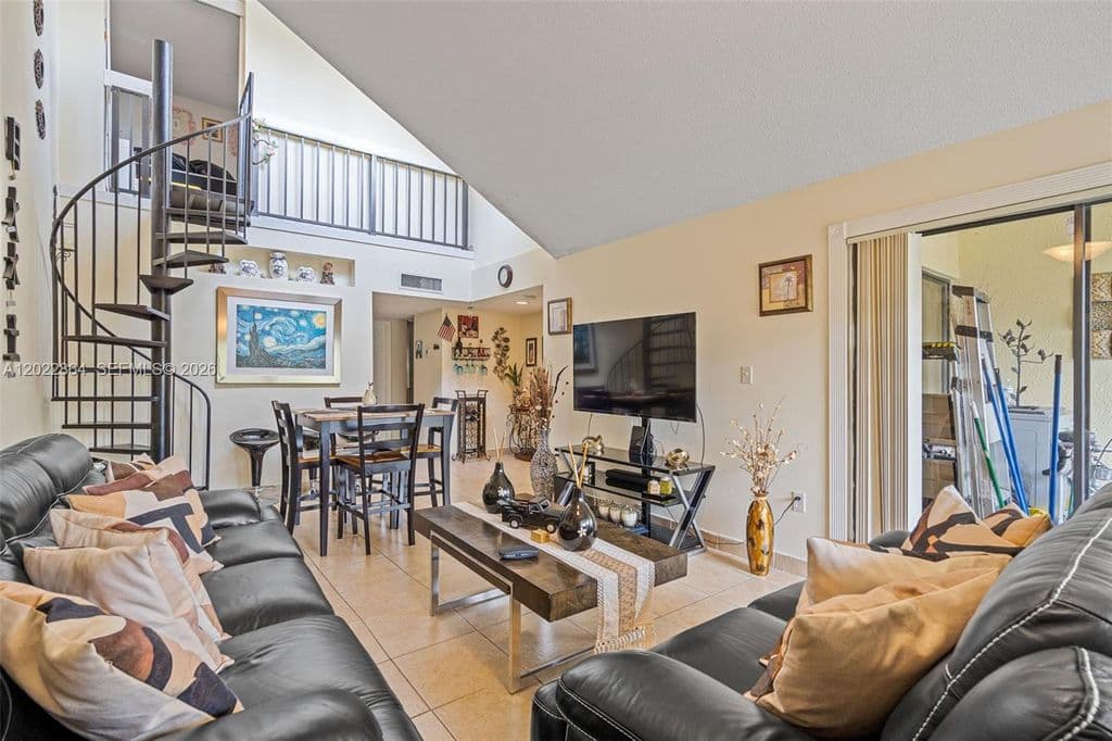 2-bedroom Condo — 12927 SW 88th Ln #A205