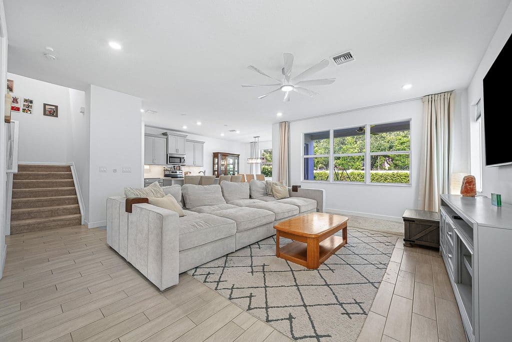 4-bedroom Single-Family Home — 1600 Verawood Lane