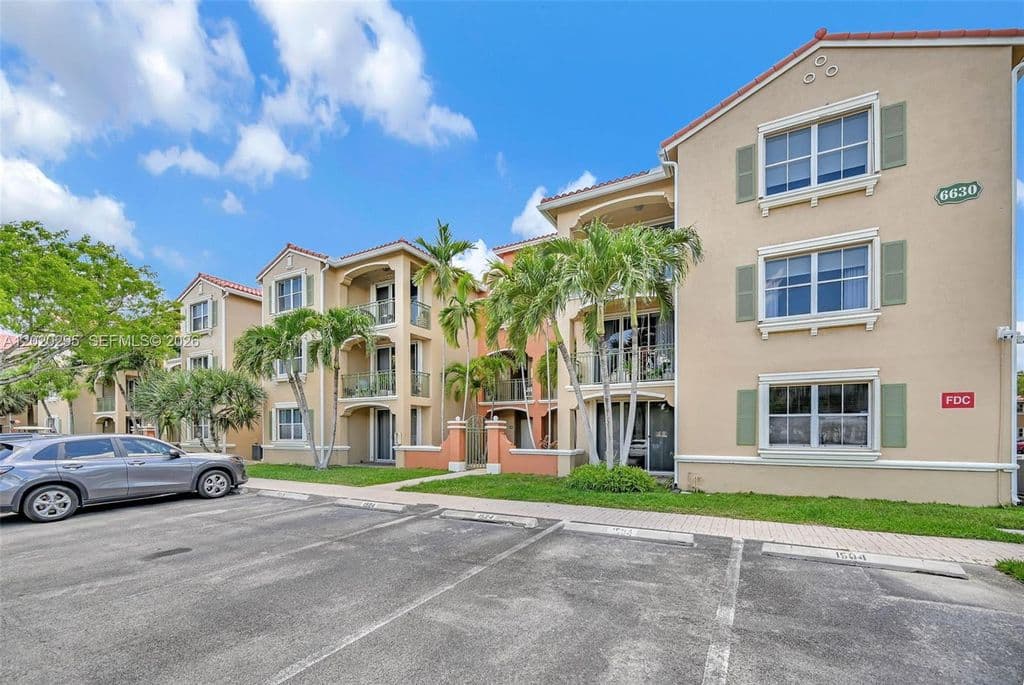 3-bedroom Condo — 6630 NW 114th Ave APT 1538