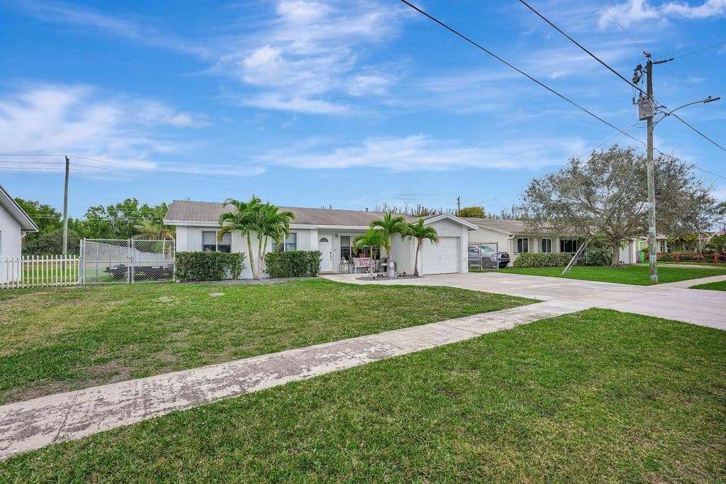 3+1 Müstakil ev — 4770 NW 113th Avenue