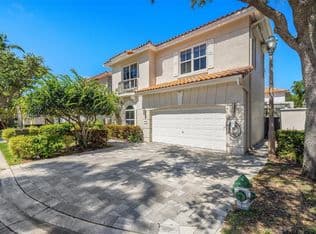 4-bedroom Single-Family Home — 1549 Shoreline Way, Hollywood, 33019