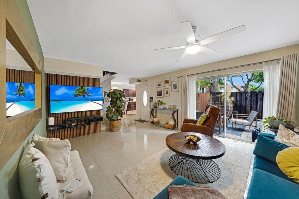 2+1 Mülk — 8910 SW 20th Place #A-23