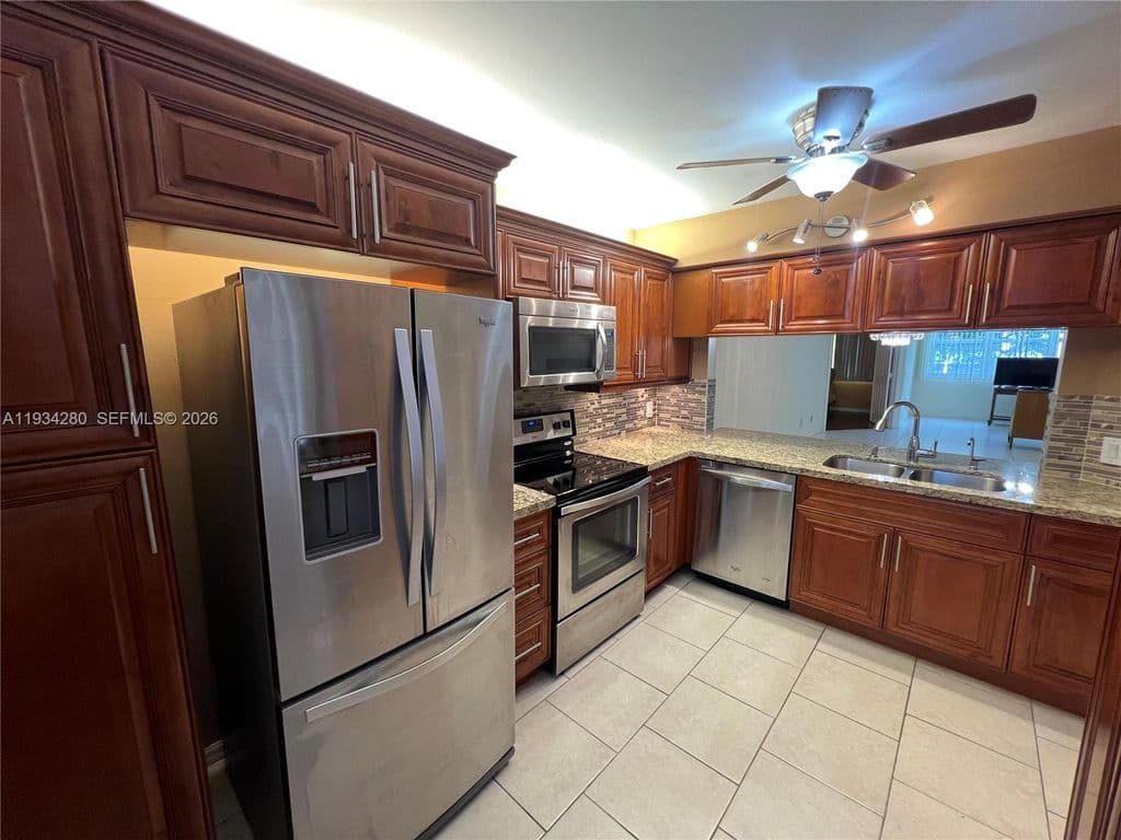 2+1 Condo — 10369 NW 24th Pl APT 201