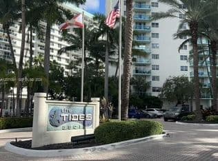 1+1 Condo — 3801 S Ocean Dr APT 2D, Hollywood, 33019