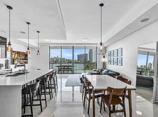 3+1 Condo — 3300 NE 188th St APT 511, Aventura, 33180