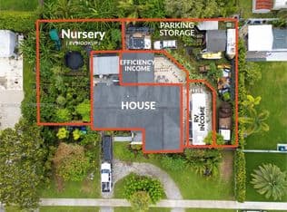 6+1 Müstakil ev — 27925 SW 163rd Ave, Homestead, 33031
