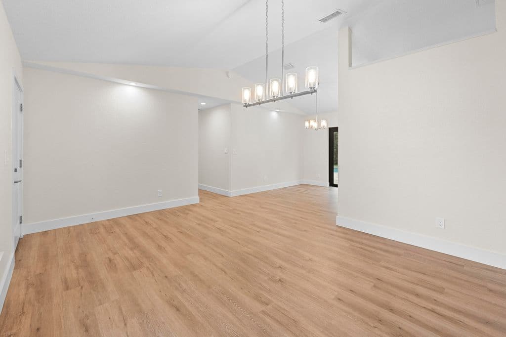 3+1 Müstakil ev — 2749 Park Drive