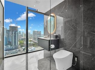 2-bedroom Condo — 20 NE 11th St #2710, Miami, 33132