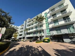 Condo — 2100 Van Buren St APT 501, Hollywood, 33020