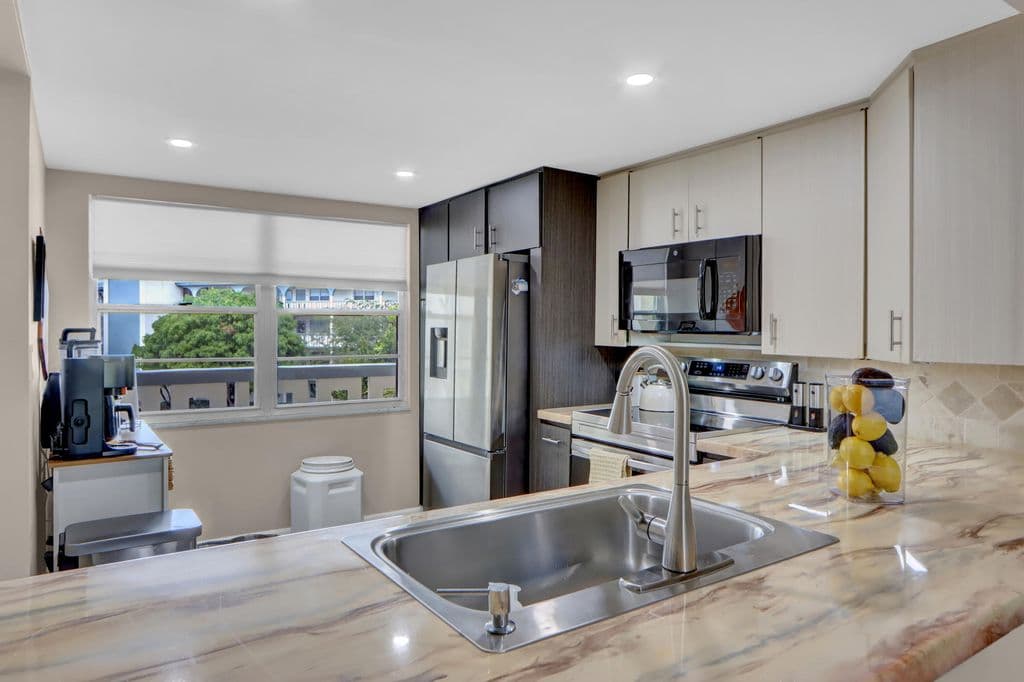 2-bedroom Condo — 2504 Antigua Terrace #B3