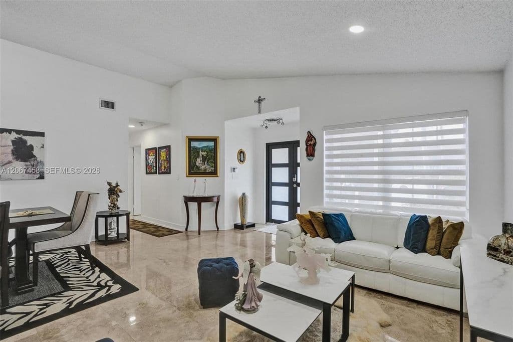 3+1 Müstakil ev — 14335 SW 112th Ter