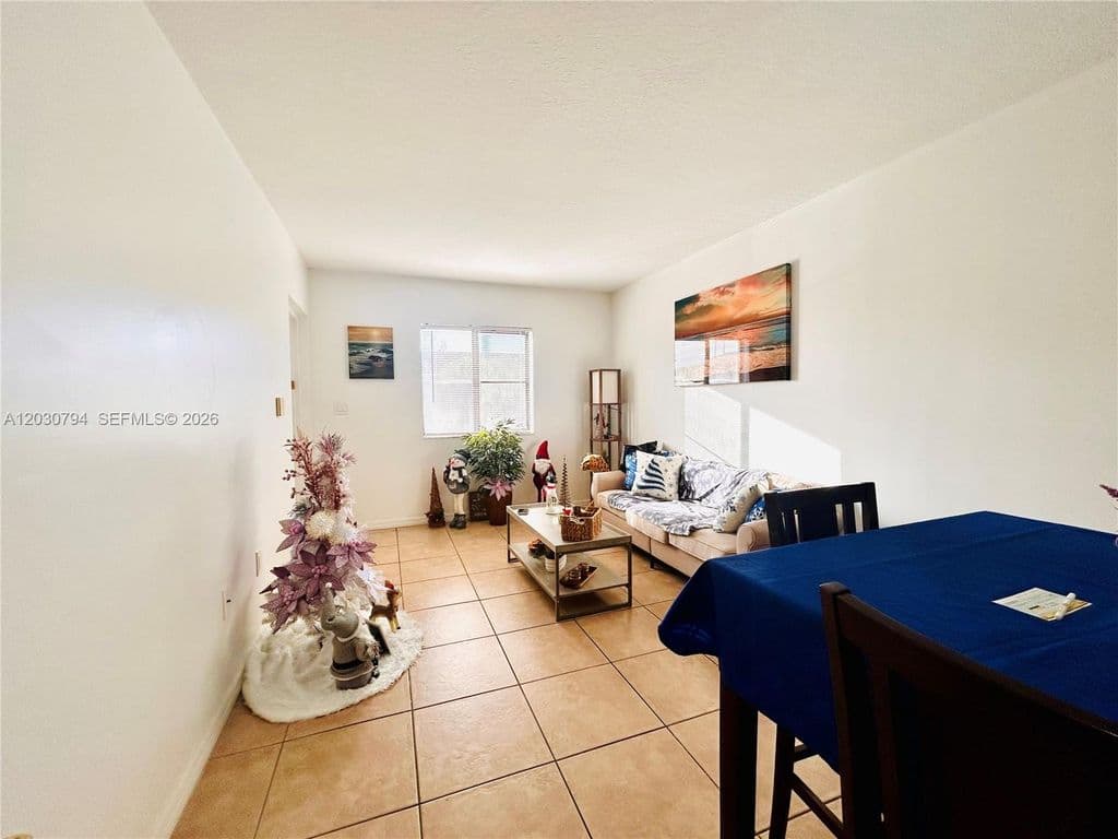 2-bedroom Condo — 22801 SW 88th Pl Unit 202