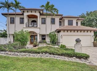 5-bedroom Single-Family Home — 4700 NE 29th Avenue, Fort Lauderdale, 33308
