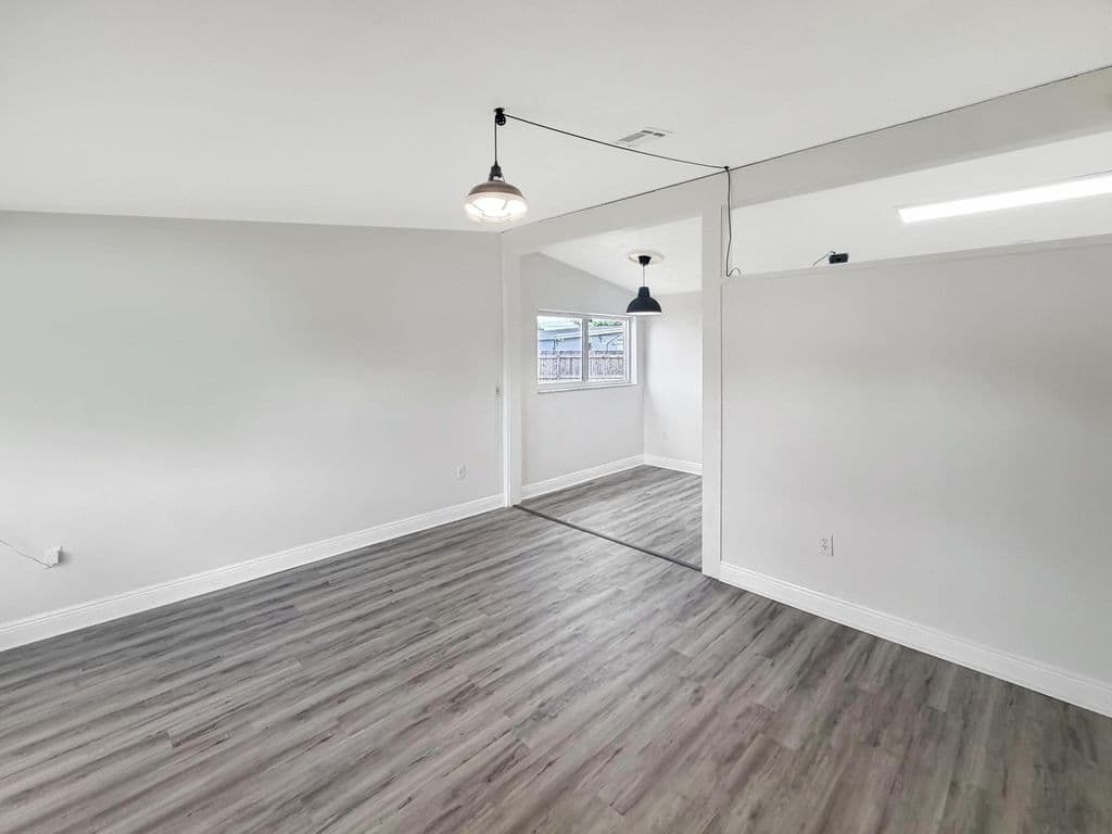 4+1 Müstakil ev — 752 Orchid Drive