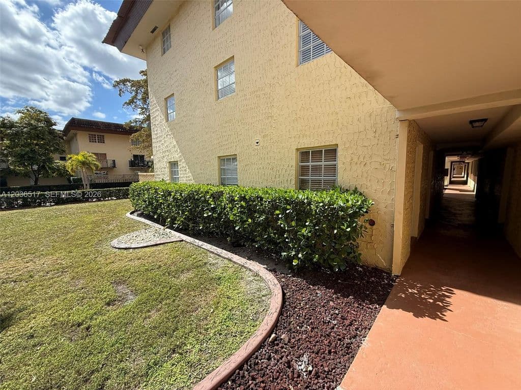 3+1 Condo — 8500 SW 109th Ave #6109