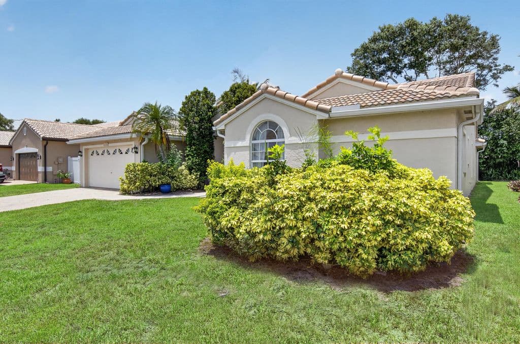 4+1 Müstakil ev — 9415 Lake Serena Drive