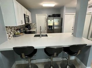 3+1 Condo — 440 SE 2nd Avenue #21, Deerfield Beach, 33441