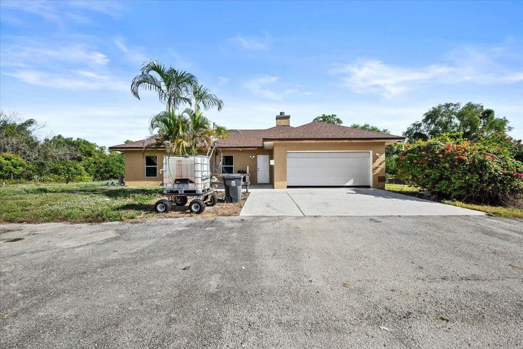 3-bedroom Single-Family Home — 19187 Capet Creek Court