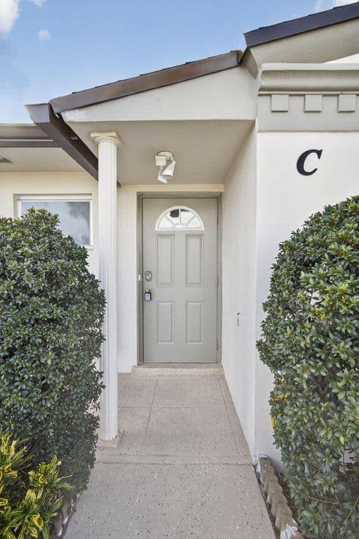 2+1 Condo — 2833 Crosley Drive W #C