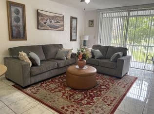 1-bedroom Condo — 2903 Point East Dr APT K207, Aventura, 33160
