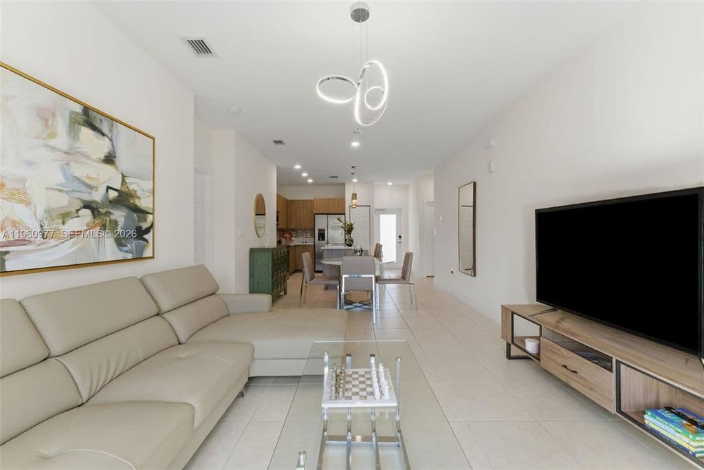 2+1 Condo — 8301 NW 41st St #B-407