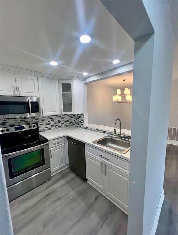 2+1 Condo — 13685 NE 10th Ave APT 301