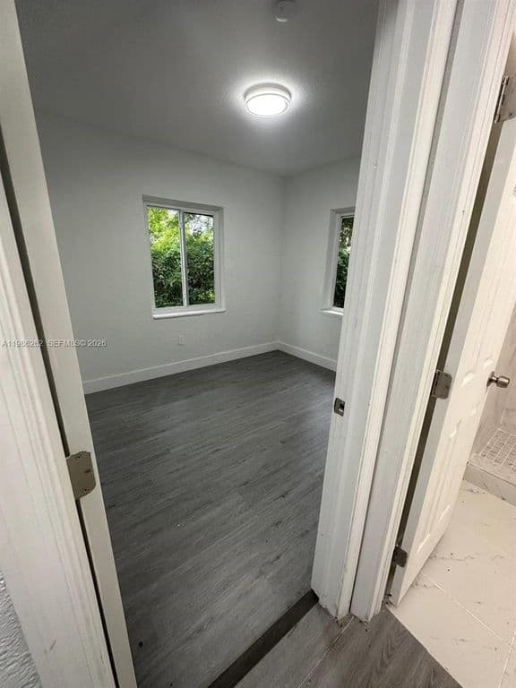 3+1 Müstakil ev — 1812 NW 64th St