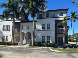 3+1 Townhouse — 4331 SW 160th Ave APT 218, Hollywood, 33027