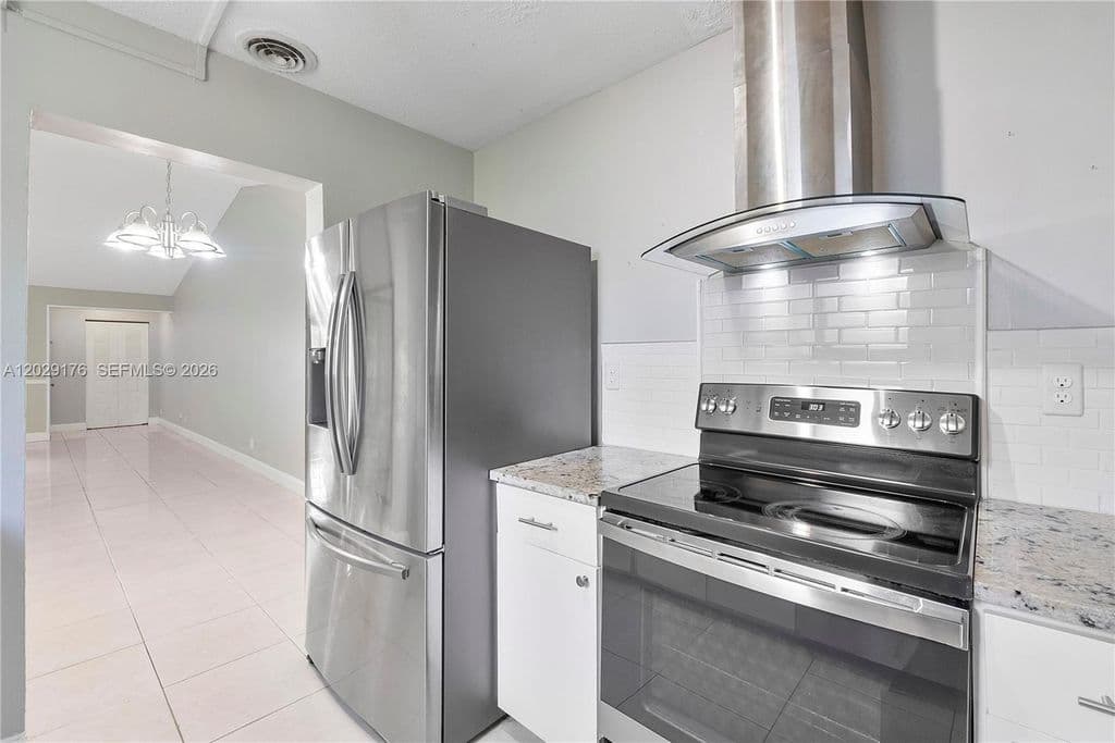 2-bedroom Condo — 9518 SW 1st Ct #21
