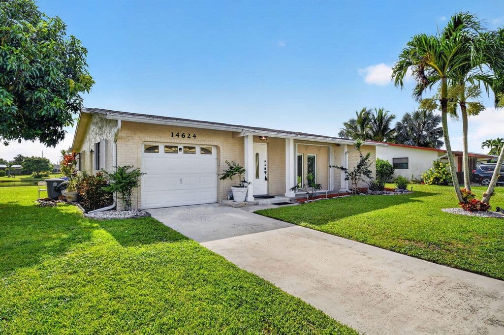 2-bedroom Single-Family Home — 14624 Country Side Lane
