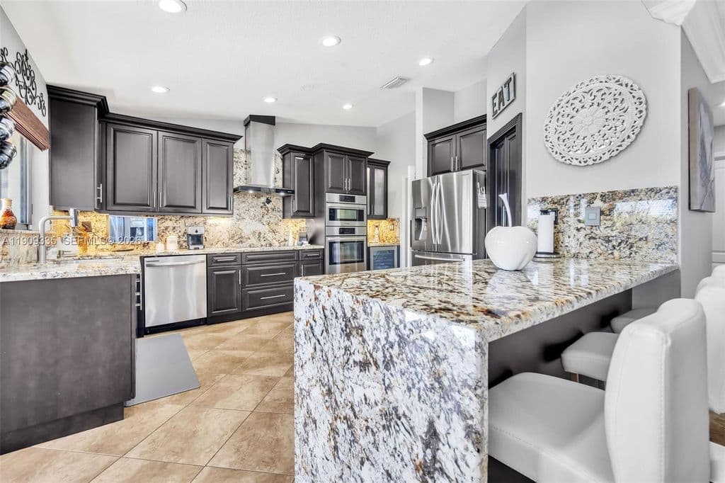 4+1 Müstakil ev — 15462 SW 115th St