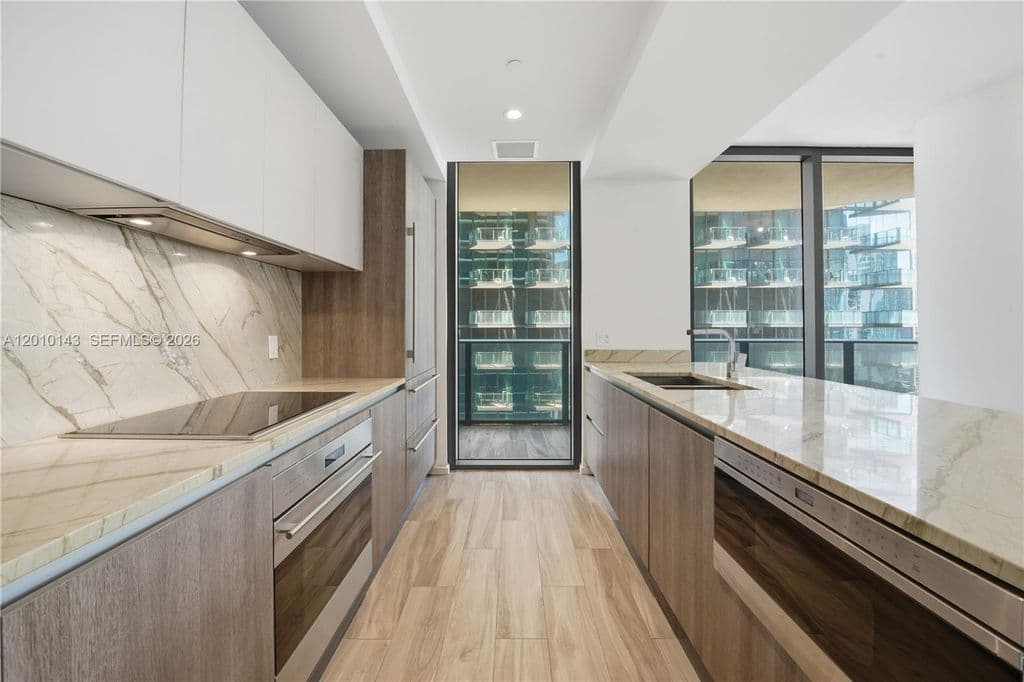 2-bedroom Condo — 801 S Miami Ave Unit 2505