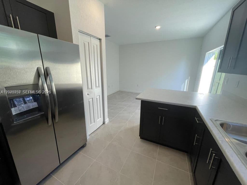3-bedroom Property — 2634 SE 11th Ct #2634