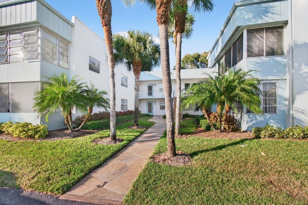 2-bedroom Condo — 449 Normandy J