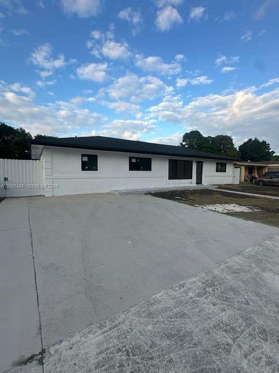 4-bedroom Single-Family Home — 2041 NW 190th Ter