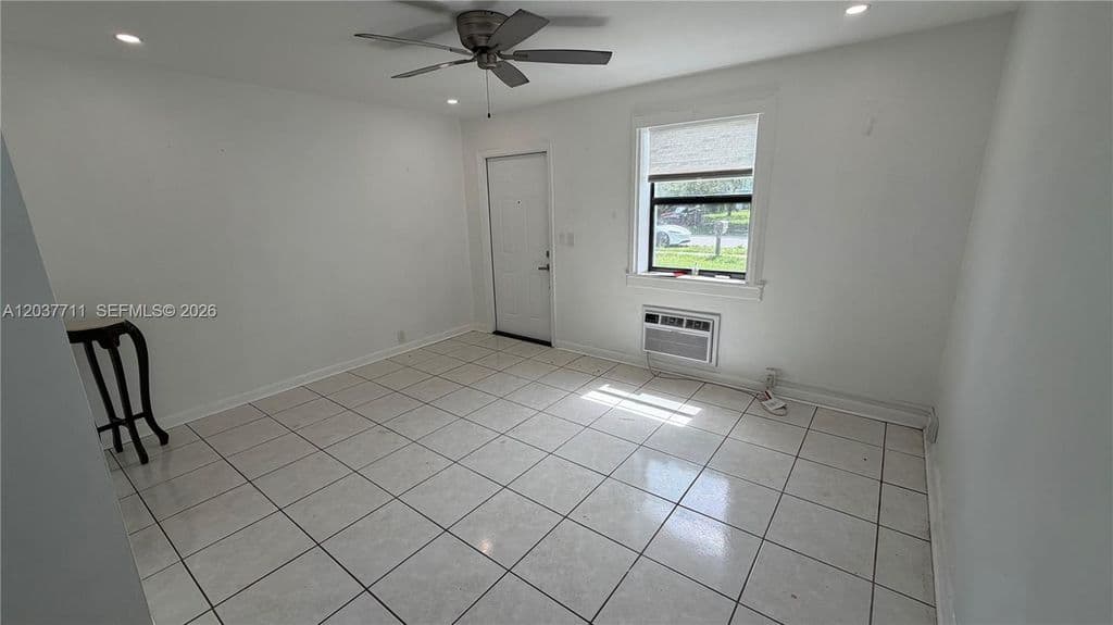 3-bedroom Single-Family Home — 17981 NW 3rd Ave
