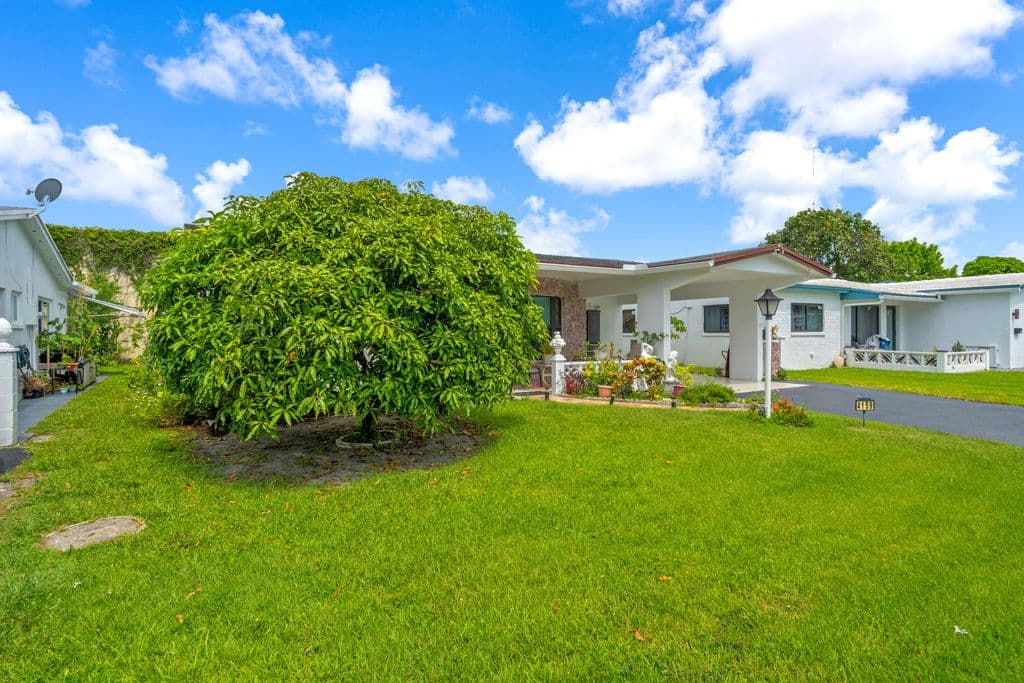 2-bedroom Single-Family Home — 4159 NW 52nd Avenue