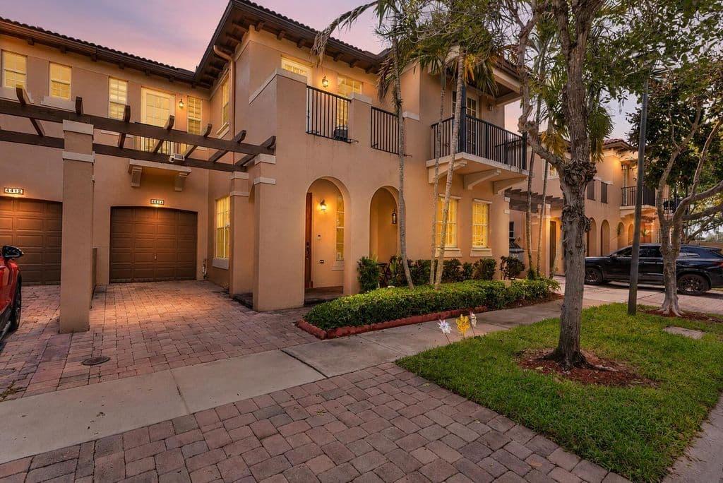 3-bedroom Property — 4414 MORGAN Lane