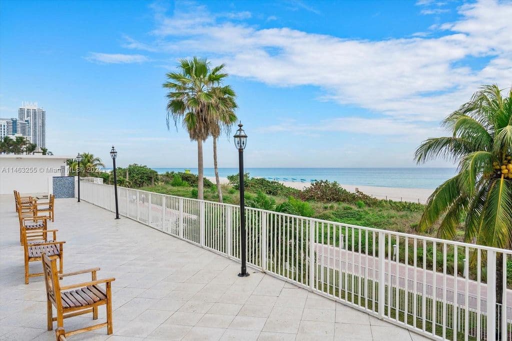 3+1 Condo — 5601 Collins Ave APT 1514
