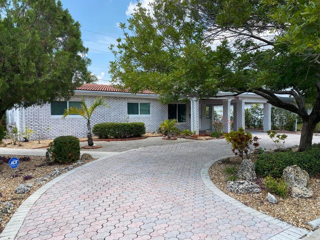 4-bedroom Single-Family Home — 1181 SW 4th Terrace