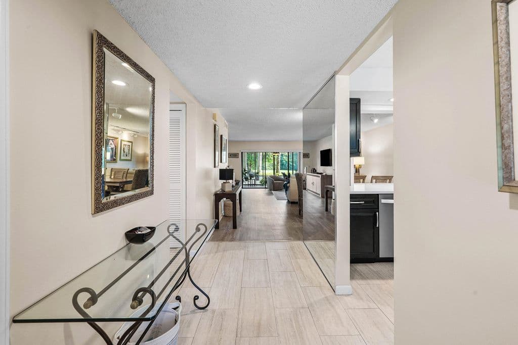 2+1 Condo — 11223 Aspen Glen Drive