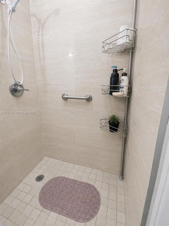 3+1 Müstakil ev — 9515 Dominican Dr