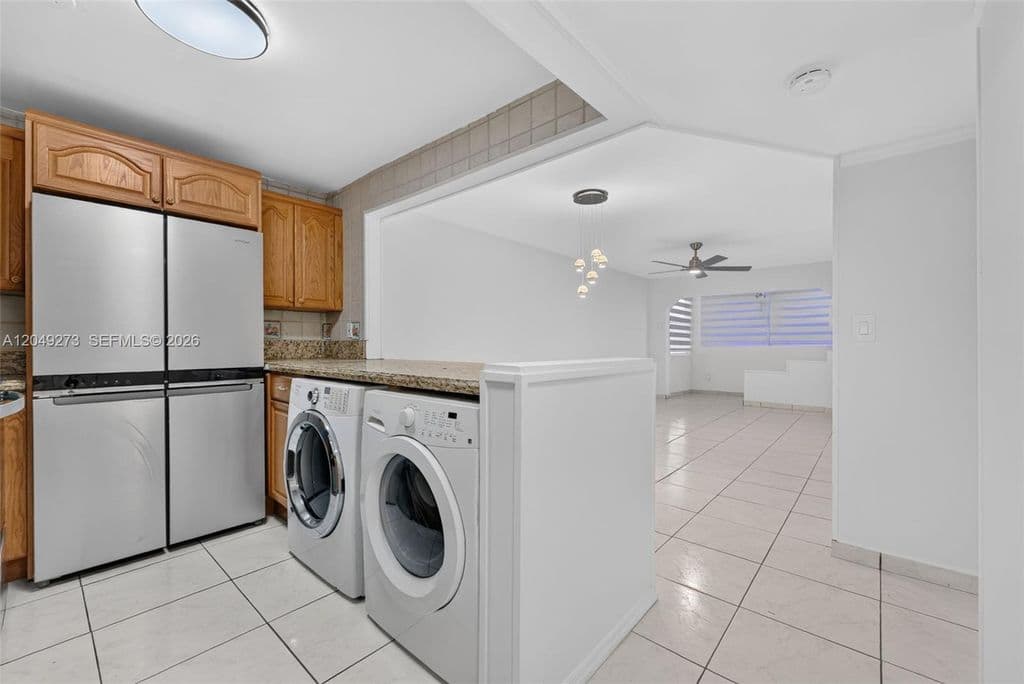 2+1 Condo — 10300 Coral Way #C25