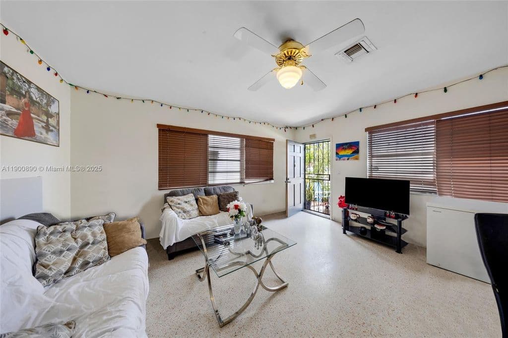 3-bedroom Single-Family Home — 1515 NW 33rd Ave